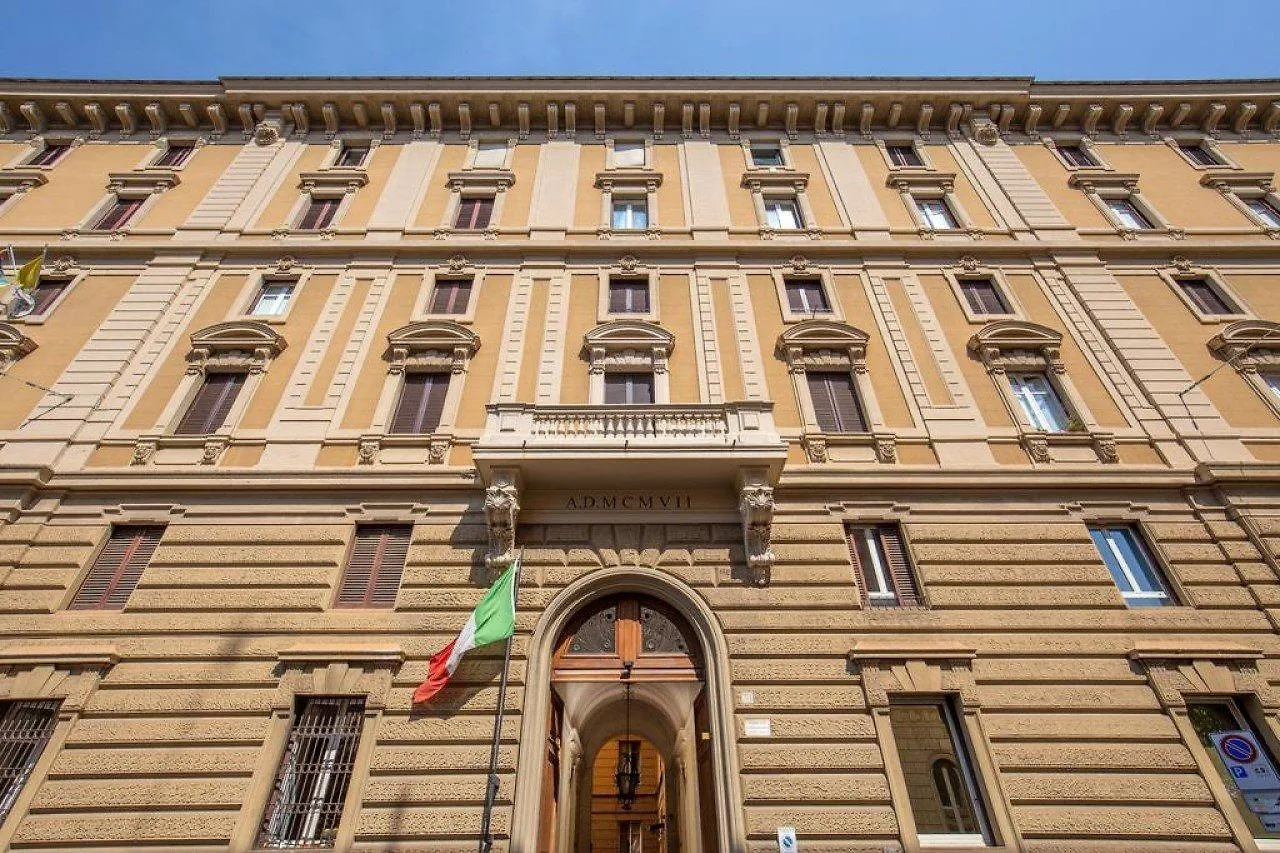 *** Bed & Breakfast Courtyard Rome Suite Italien